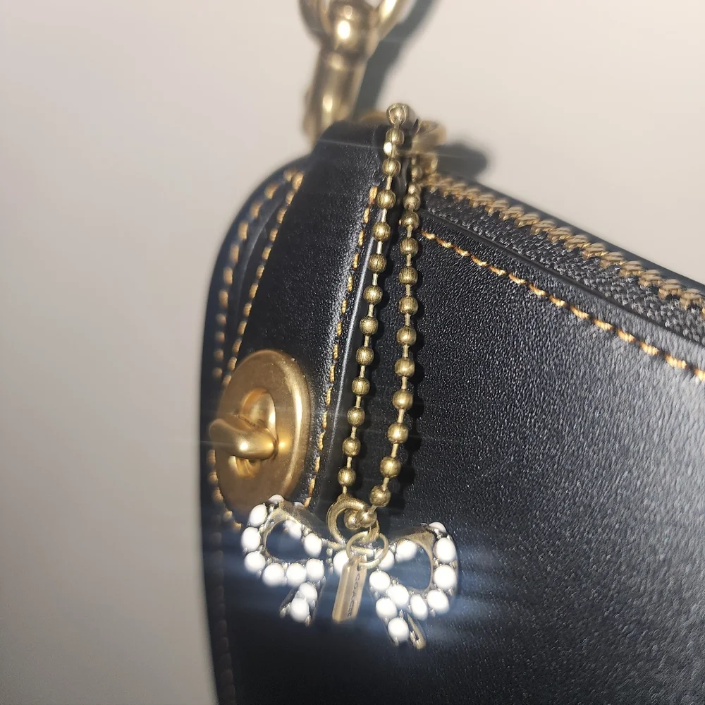 Coach RARE New York Exclusive White Pearl Bow Shoe Charm Wristlet Wallet Purse
